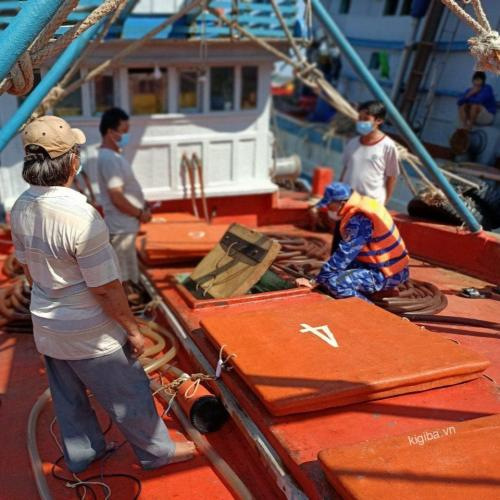 Kiên Giang: Bắt Giữ Tàu Cá Vận Chuyển 50.000 Lít Dầu Không Rõ Nguồn Gốc
