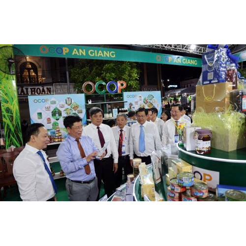 Định vị sản phẩm OCOP của tỉnh