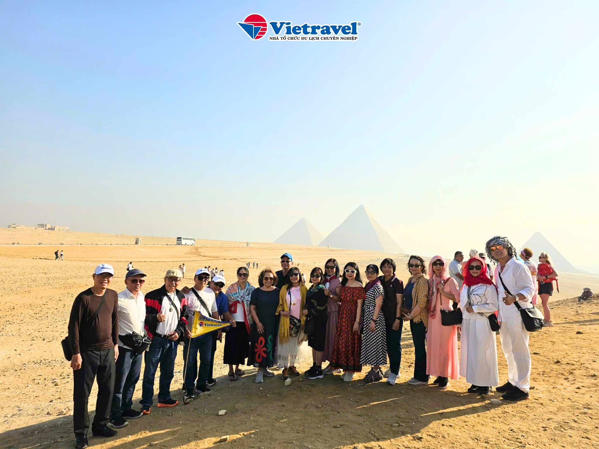 Sản phẩm và dịch vụ