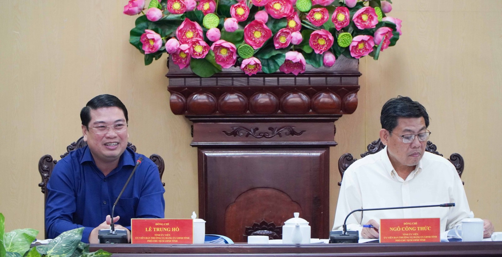 Phó Chủ tịch UBND tỉnh An Giang Lê Trung Hồ phát biểu tại cuộc họp.